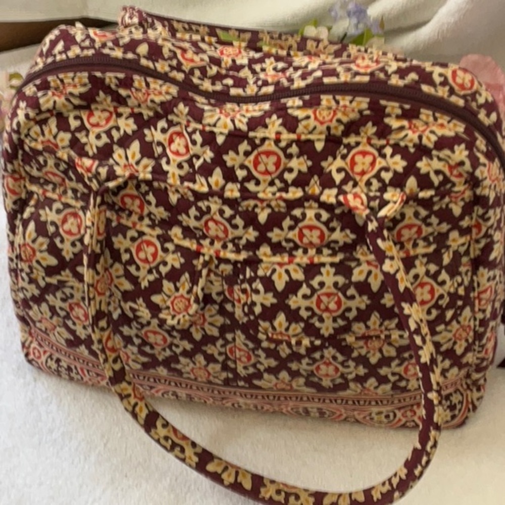VERA BRADLEY EXCELLENT CONDITION